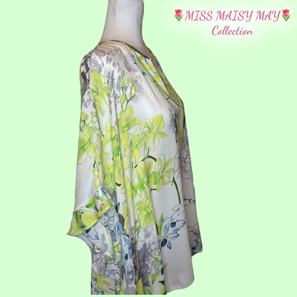 BCBG, Gorgeous flowy top with impeccably flirty lines and forgiveness, Size M/L - Picture 9 of 12